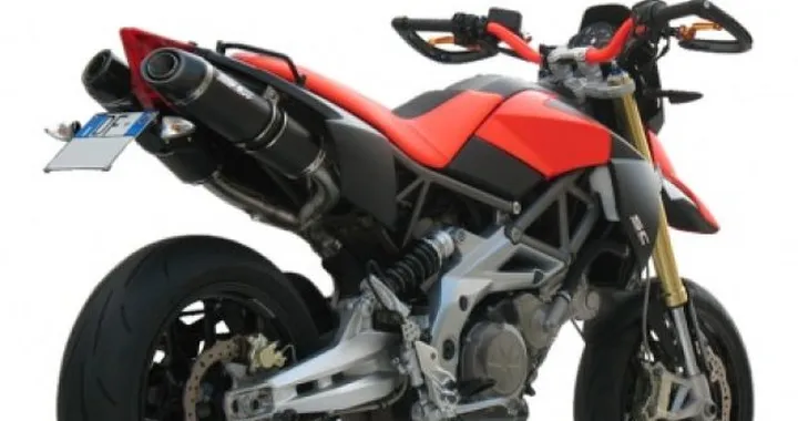 Scarico SC-Project per Aprilia Dorsoduro 750