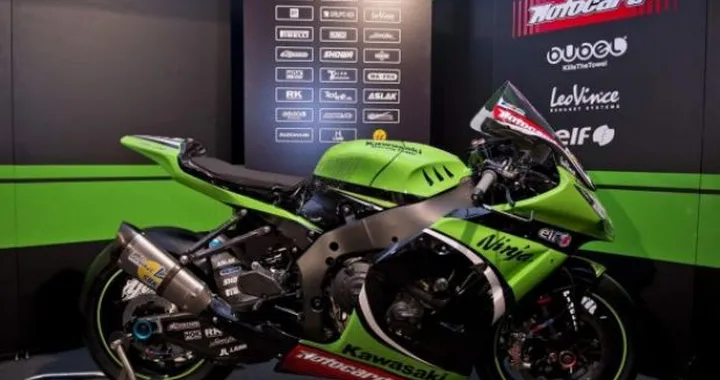 Superbike: presentato a Barcellona il Kawasaki WSBK Team 2013