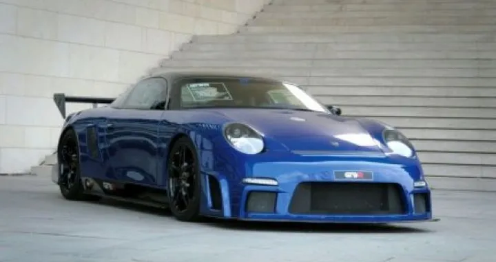 9ff GT9-R: con 1120 Cv tocca i 414 km/h