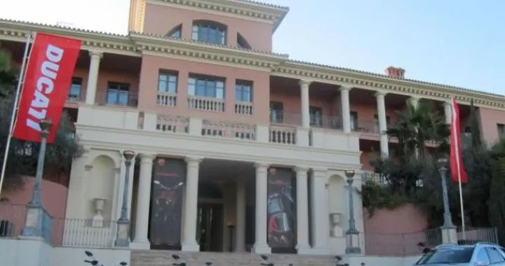 Live @ Test Ducati Diavel