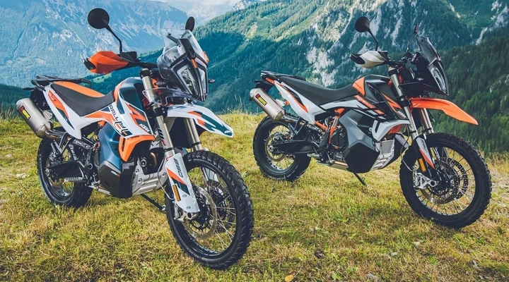 KTM 890 Adventure R e Rally 2021