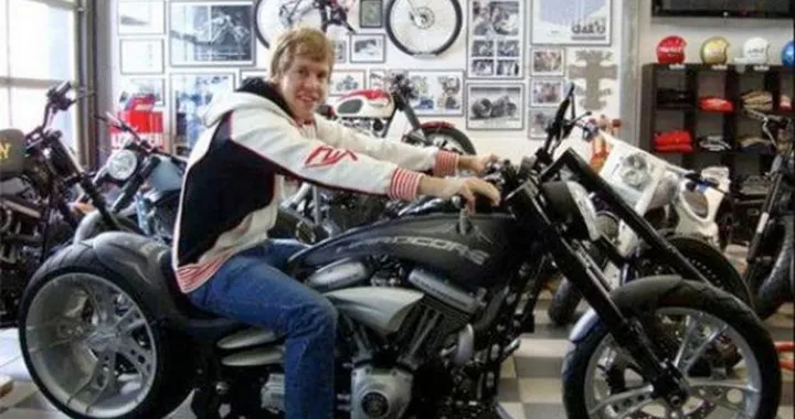Un chopper da 60.000 sterline per Sebastien Vettel
