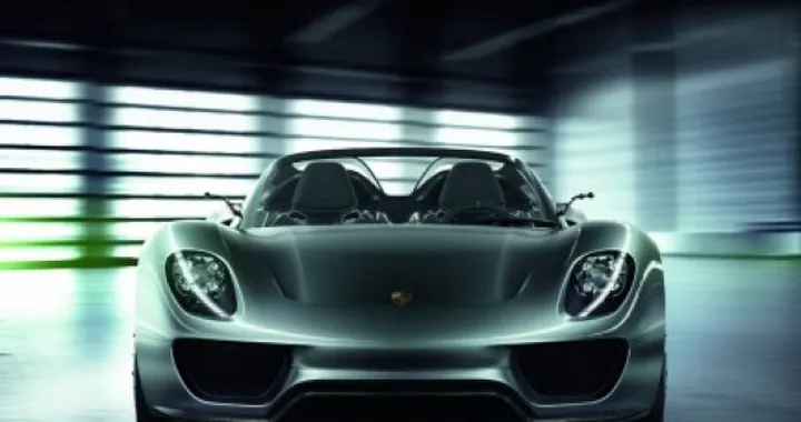 Porsche: la 918 Spyder costerà 450.000 euro