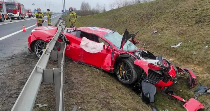 Ferrari 488 Pista completamente distrutta in un incidente in Polonia