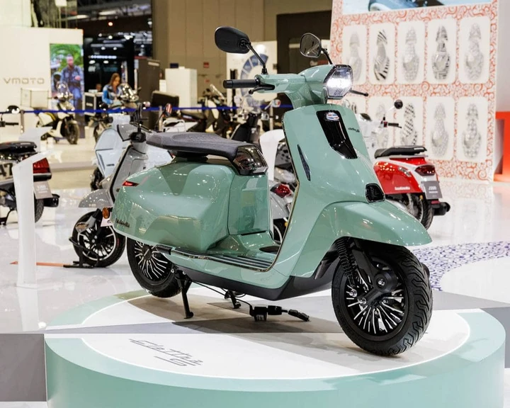 Lambretta svela Elettra S: scooter elettrico con autonomia fino a 120 km