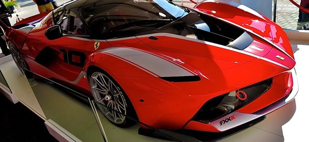 Ferrari FXX K con Sebastian Vettel [Video]
