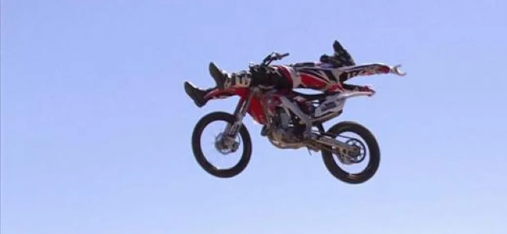 Red Bull X - Fighters: Adelberg trionfa a sorpresa a Glen Helen