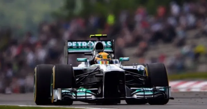 Germania GP F1 2013: Hamilton in Pole, Ferrari in quarta fila