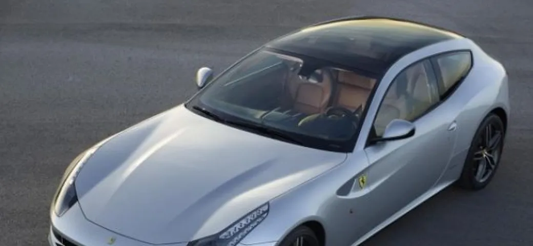 Ferrari FF 2013: arriva il tetto panoramico