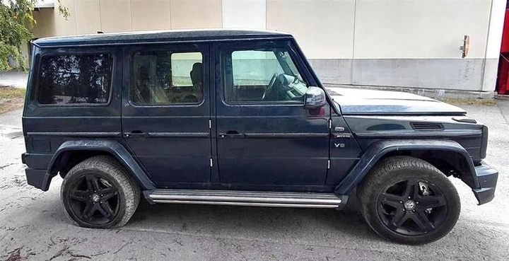 Mercedes Classe G V8 all’asta a prezzo stracciato: ma nessuno sa di che anno sia
