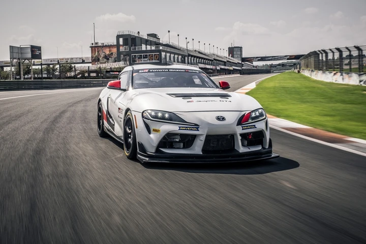 Toyota GR Supra: la versione speciale a guida autonoma che drifta da sola
