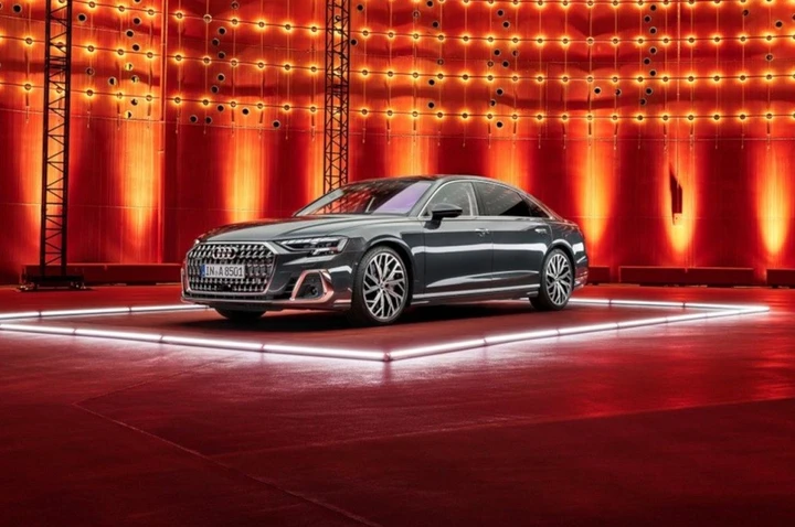 Audi A8 2022 restyling: novità, interni, motori