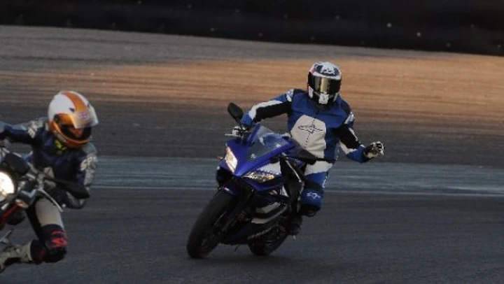 Scatto in Corsa: Yamaha YZF-R125 ad Adria