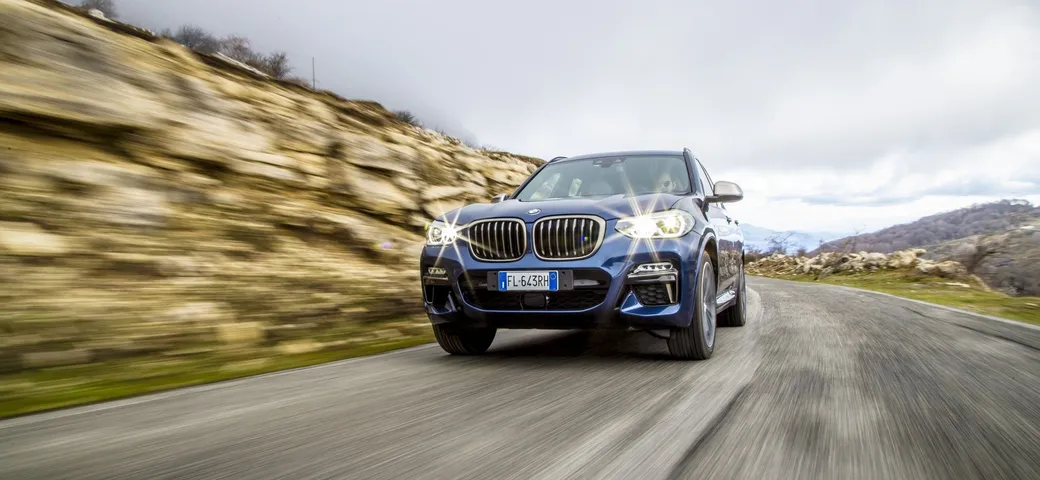 BMW X3 M40i: prova su strada