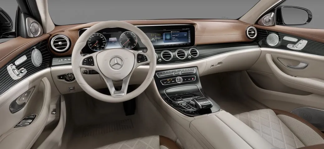 L'abitacolo della nuova Mercedes Classe E [Video]