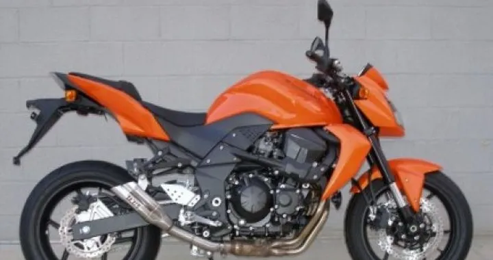 Scarico Ixil Dual Hypelow per Kawasaki Z750