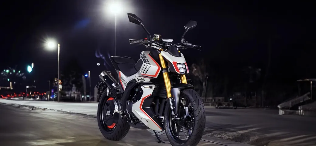 F.B Mondial Piega 452: ad EICMA 2023 debutta la nuova hypernaked [FOTO]