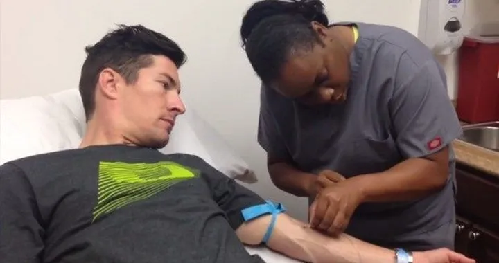 MotoGP: Nicky Hayden spiega il problema al polso in un video