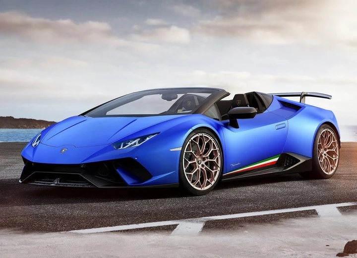 Lamborghini appena comprata a 234 km/h: multa, confisca e vendita all'asta