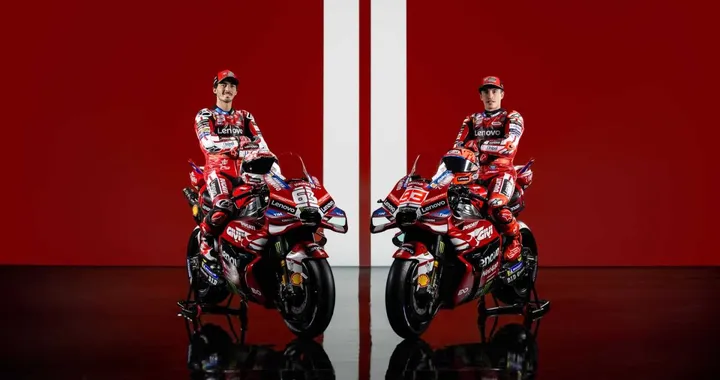 Ducati svela il "Rosso Centenario": Marquez e Bagnaia pronti a tutto