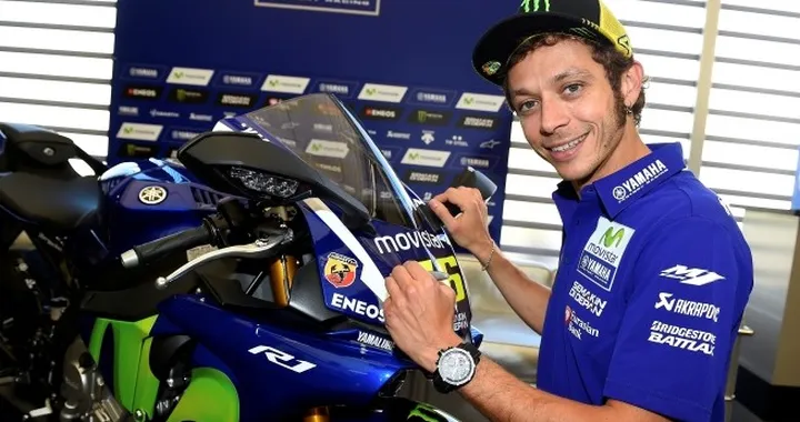 All'asta per beneficenza la Yamaha R1 con livrea MotoGP di Valentino Rossi