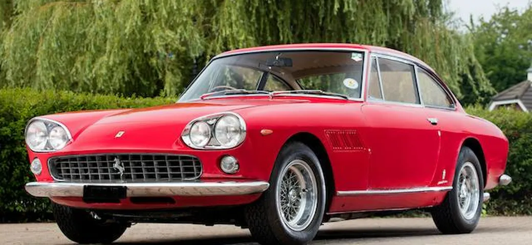 Ferrari 330 GT 2+2 all'asta da Bonhams a Goodwood