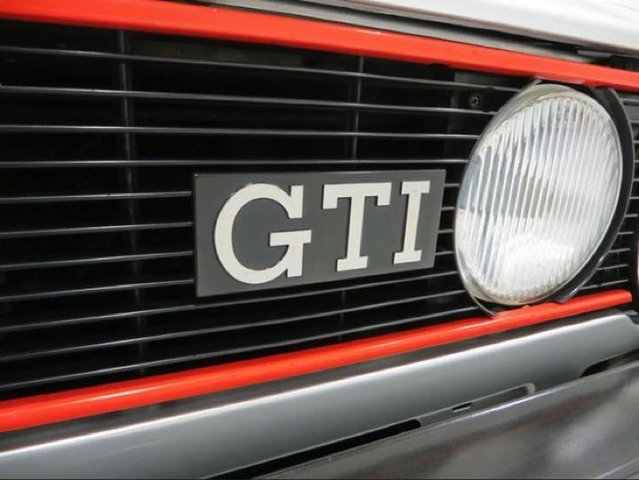 Golf GTI: 150 foto e 5 video