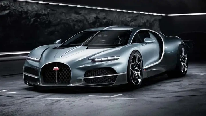 Bugatti con cambio manuale e motore V16: Rimac apre a un progetto estremo