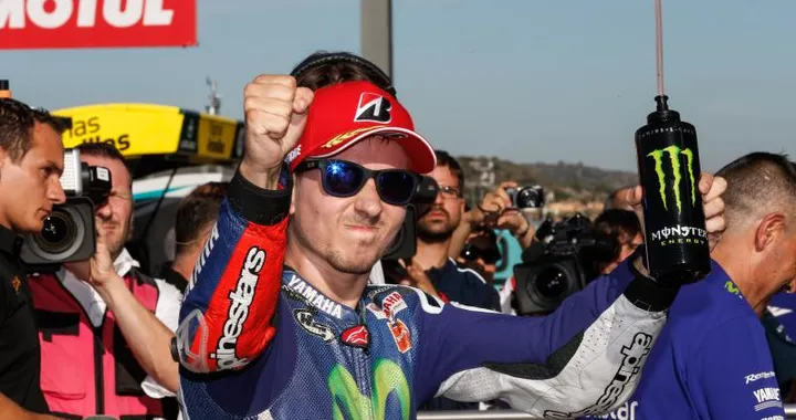 "Lorenzo V - La versione di Jorge" domani su SKY