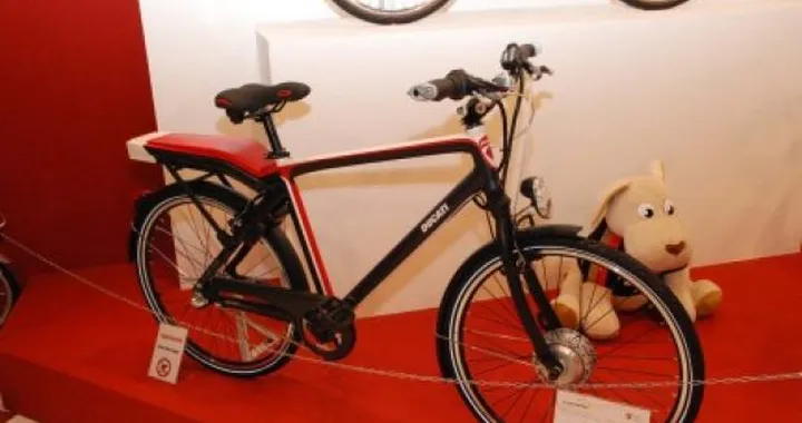 Live @ Eicma: Ducati Italwin Cucciolo