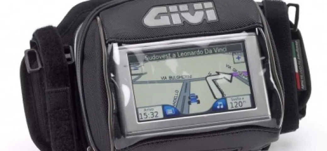 Givi S850: il porta navigatore per moto
