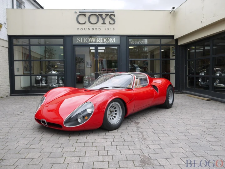Un'Alfa Romeo 33 Stradale andrà all'asta a Monte Carlo