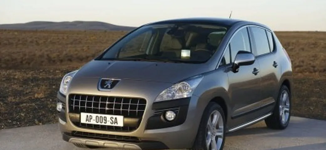 Peugeot 3008: le immagini ufficiali
