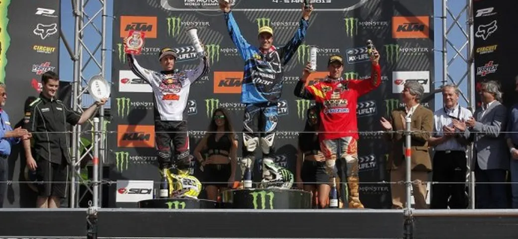 Motocross: in Portogallo vince ancora Paulin. Secondo Cairoli seguito da Desalle. Herlings trionfa in MX2.