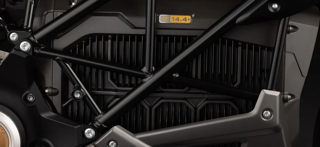 Zero Motorcycles: nel 2022 nuove batterie con grande autonomia e interazione con la moto