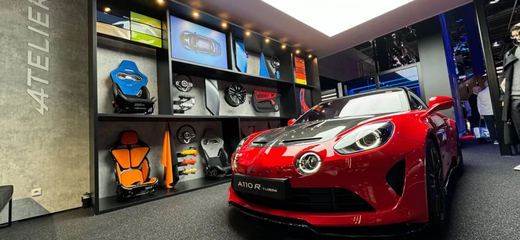 Alcantara e Alpine A110 R: binomio di assoluta qualità