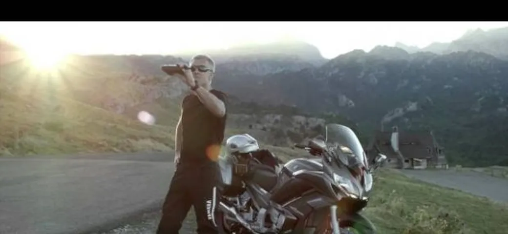 Yamaha FJR 1300 2013 /video