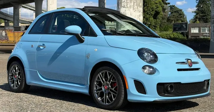Abarth 500C, venduta all'asta per 45.507 dollari: quasi il doppio del prezzo originale