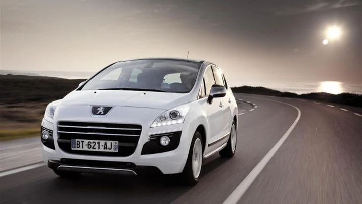 Nuova Peugeot 3008 HYbrid4: emissioni da 91 g/km