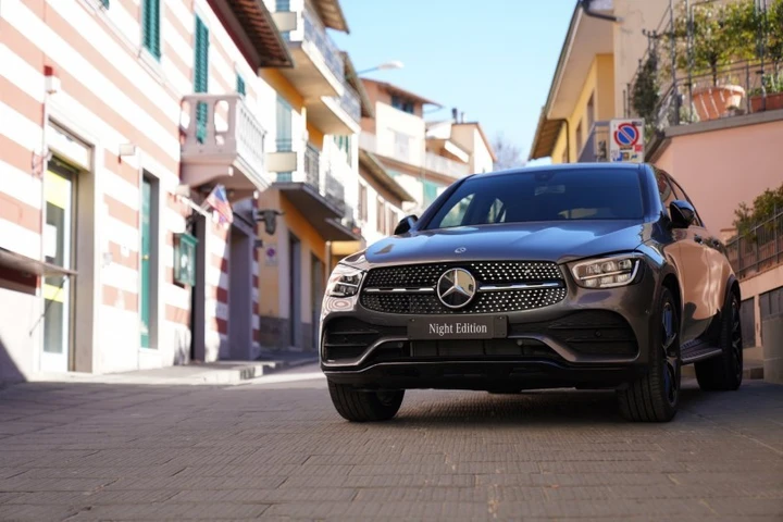 Mercedes GLC: debutta la versione Night Edition Plus