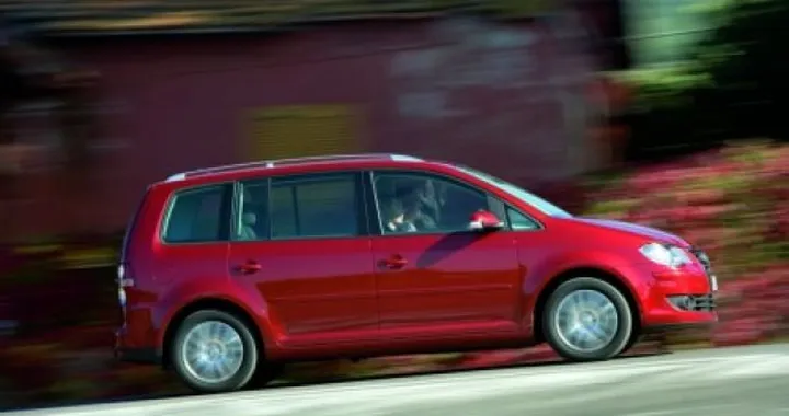 Volkswagen Touran TSI EcoFuel: l'autonomia sale a 670 km