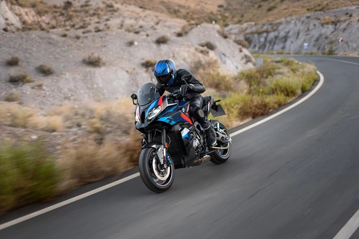 Nuova BMW M 1000 XR