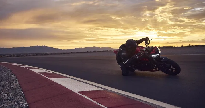 Triumph Motorcycles registra un nuovo record di vendite in Italia