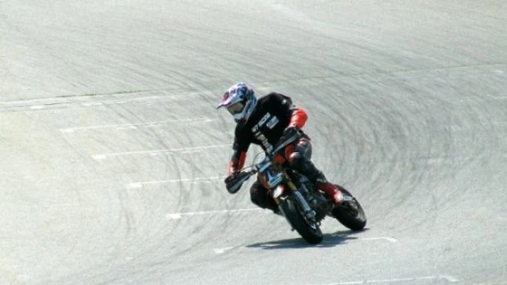 Scatto in Corsa: Pitbike Motard