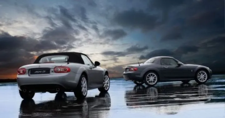 Mazda Mx-5: la nuova generazione potrà consumare anche un litro ogni trenta chilometri