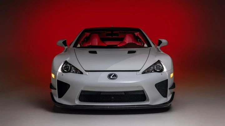 Lexus LFA Nürburgring Package: 563 CV, 64 esemplari e appena 116 km percorsi