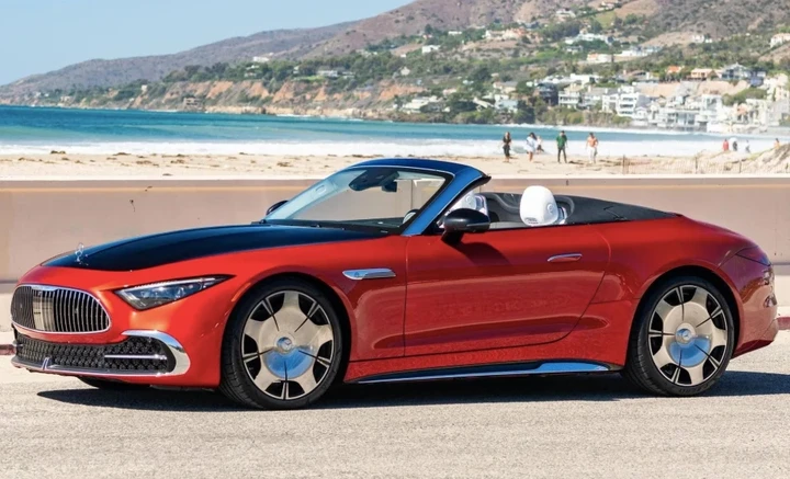 Compra una Mercedes-Maybach da 212.000 euro e la rivende dopo appena 386 km