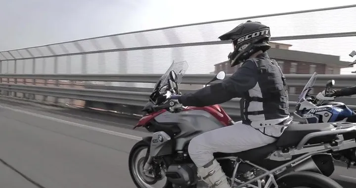 Metzeler Karoo Street - Intervista S. Pennisi