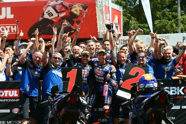 Superbike: Yamaha conferma Lowes e Van Der Mark