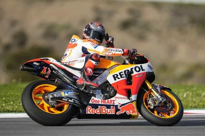MotoGP, Marc Marquez torna in pista con la RC213V-S: 